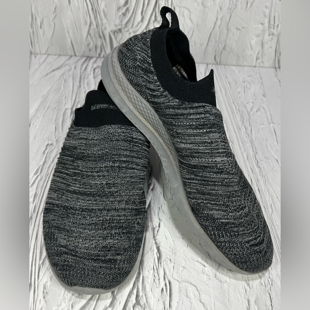 Skechers Matera Graftel Loafers Men 10 Black Gray Slip On Shoes Sneaker 51909